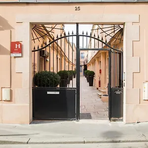 De L'horloge ** Paryż